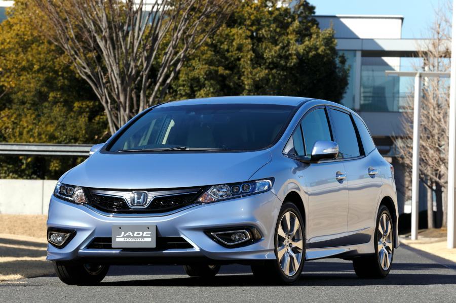  Honda Jade Hybrid 2015 года  (фото 2 из 30)